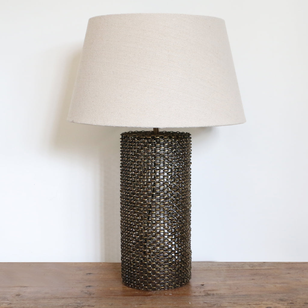 WOVEN METAL LAMP BASE IN ANTIQUE BRASS FINISH